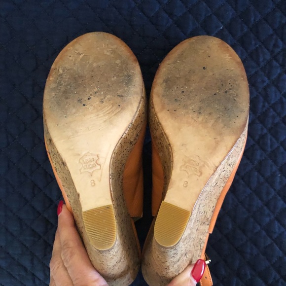 Charles David Orange Peep Toe Cork Heel Wedges - Size 8 - Picture 8 of 8